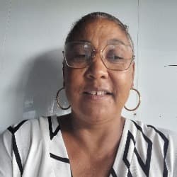 Bertrice aide à domicile 